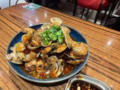 -蚝堡海鲜·威海菜·海肠捞饭·烧烤·亚洲吃蚝公司(幸福门店)