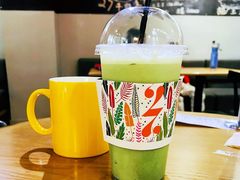 冰椰汁抹茶加奶-HELLO 27 意面·沙拉·帕尼尼