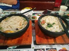 -桥香园正宗过桥米线(机场五店)