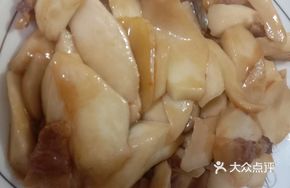 Chicken Leg Mushroom Stir-Fry with Pork