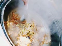 -三里屯土灶炖公鸡地锅鸡(江东店)