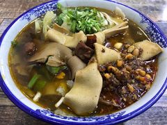 -孙浩特色牛杂面板面(华捷道店)