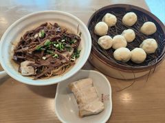 -佬钱湾仔(衣裳街店)