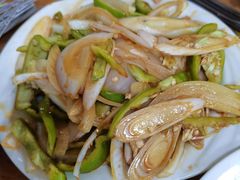 -亨利烧烤(理想山店)