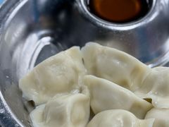 -崴海渔村(虹梅路店)