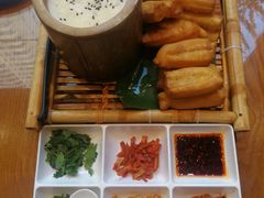 稀豆粉油条-福照楼汽锅鸡·云南菜(护国路店)