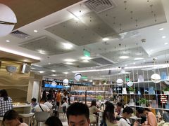大堂-奈雪的茶(新天地广场PRO店)
