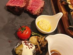 -恰餐厅及酒吧 CHAR Bar & Grill (北京丽都皇冠假日店)