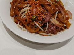 避风塘炒牛河-唐宫海鲜舫