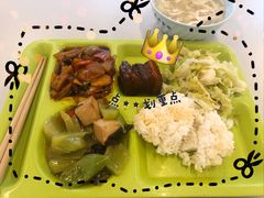 -同济大学本部学苑饮食广场