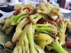 -天天向上素食餐厅(五台山店)