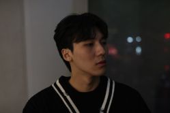 -变画·发型STUDIO