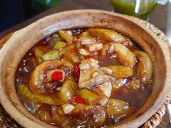 咸鱼鸡粒茄子煲-熠盛粤味(永康路店)