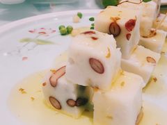 红豆山药糕-咪咪川菜(太乙路店)