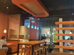 大堂-The Habit Burger Grill 哈比特汉堡(复兴soho店)