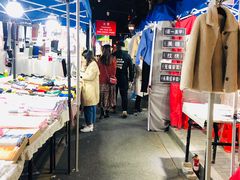 -吴山路夜市