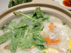 -杨氏青龙虾·吃蟹季(金盛路总店)