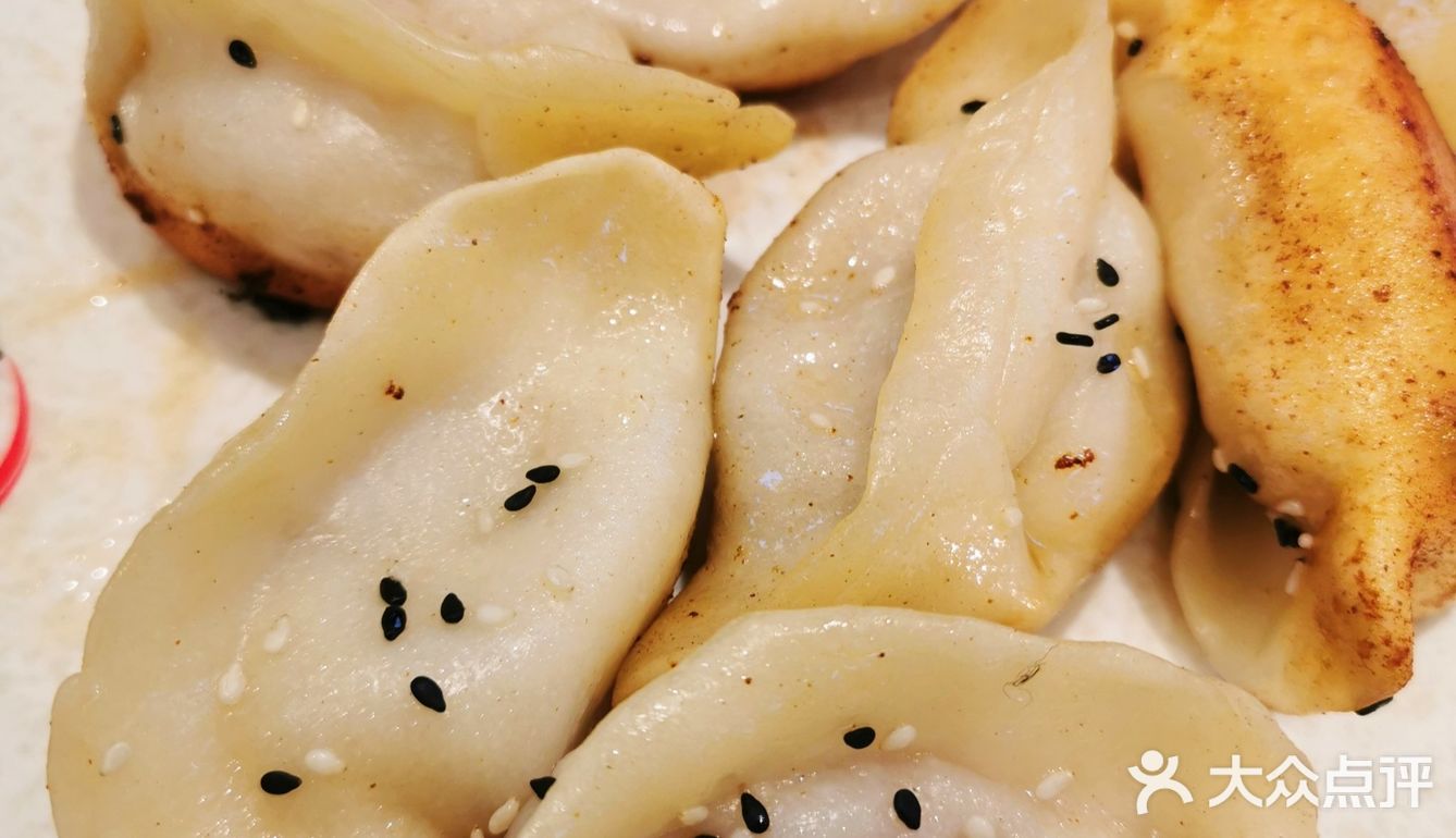 没想到又吃到好吃的锅贴