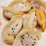 没想到又吃到好吃的锅贴