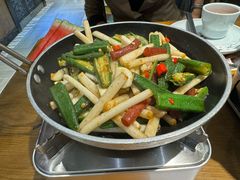 -黄泥岗·地道湖北菜(奥特莱斯店)