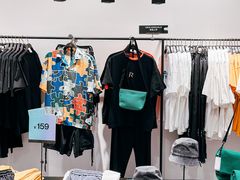 -URBAN REVIVO(七宝领展广场店)