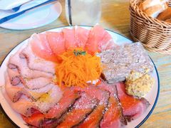-羽深肉铺 Steak & Wine