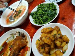 -芦茨金富饭庄·25年老字号·专做稻草鸡