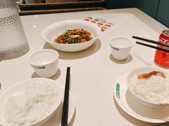 -绿草地·湘菜(悦方ID mall店)