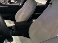 -TESLA 特斯拉(广州天环广场体验店)