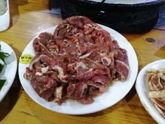 -五指山生态小黄牛(皮皮虾海鲜广场店)