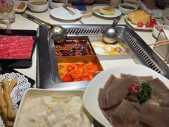 -海底捞火锅鲜切牛肉主题店(长寿路店)