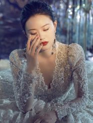-伯瓷皇后婚纱艺术空间