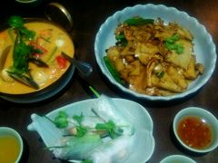 -大头虾越式风味餐厅(光明广场店)
