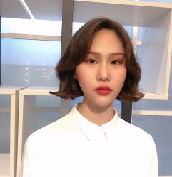 -银星女王公园发型艺术沙龙