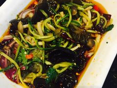 -老关东铁锅炖(上游街店)