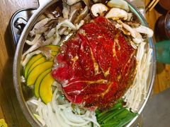 招牌烤肉-恩你小木屋·韩式料理(假日广场店)