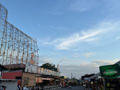 -席娜卡琳火车铁道夜市