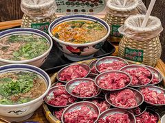 -云阿蛮云南生烫牛肉米线(奉贤路店)