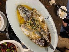 清蒸翘嘴鱼-醉美东江·三文鱼