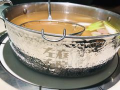 -左庭右院鲜牛肉火锅(浦江欢乐颂店)
