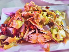 -亚龙湾亚泰商业街