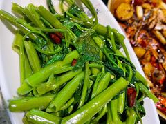 -休记光头香辣蟹干锅店(衣冠庙店)