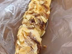 椰香巴旦木起酥-巴黎贝甜(华堂新辰汇店)