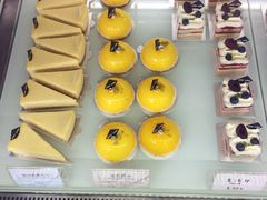 -UNI UNI(环亚凯瑟琳店)