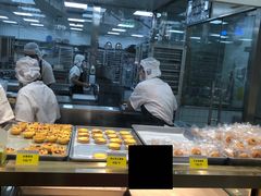 -鲍师傅糕点(百盛西南商都店)