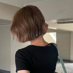 -镁连社·美联社
