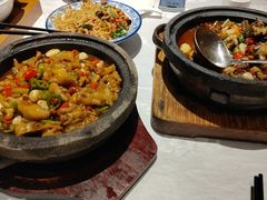 -鄱阳湖·江西小炒·瓦罐煨汤(五道口店)