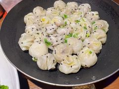 拇指煎包-蚝魁竹笼蒸生蚝 余杭店