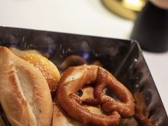 -龙虾酒吧扒房(宁波香格里拉店)