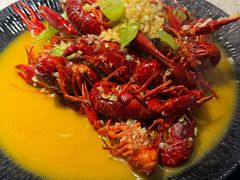 -沪小胖·小龙虾·蓝龙王(八佰伴店)